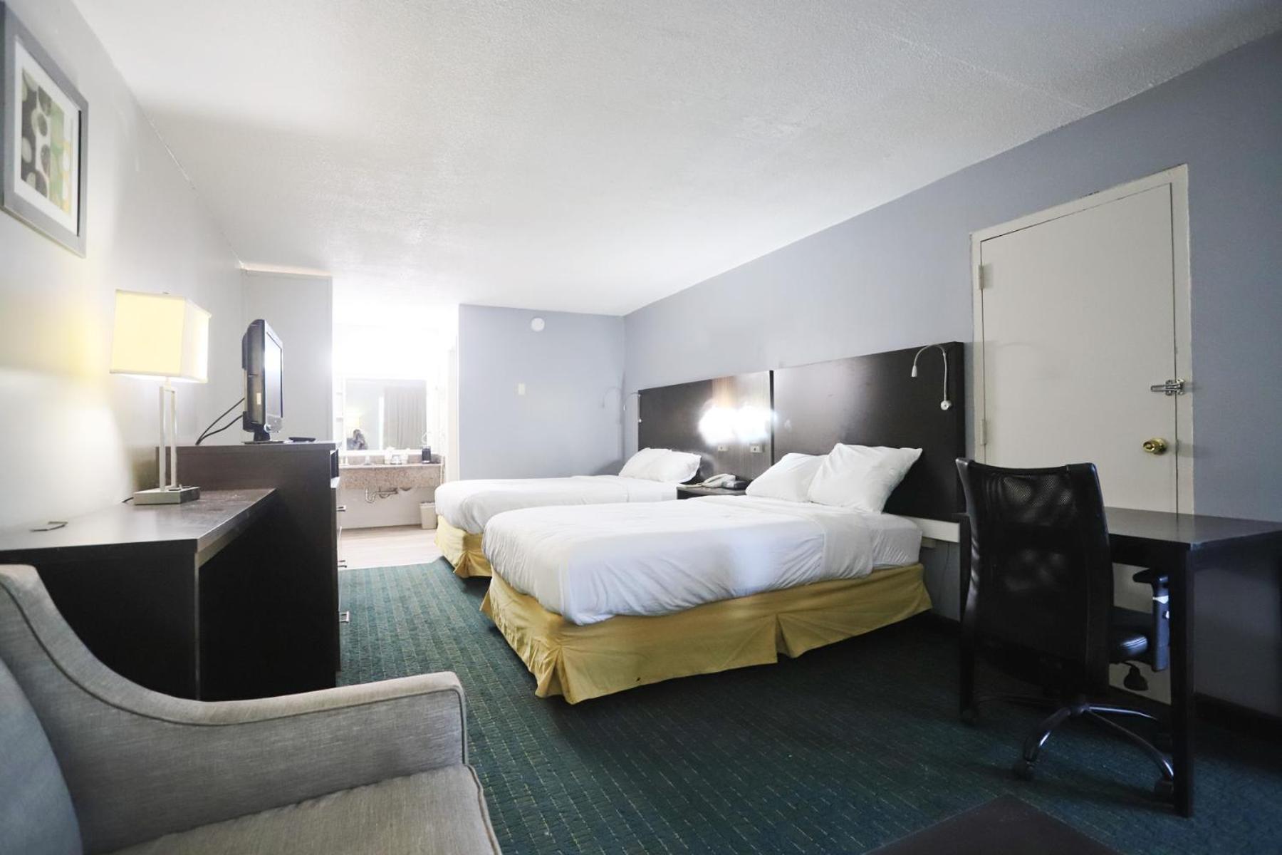Greenville Inn & Suites Екстер'єр фото