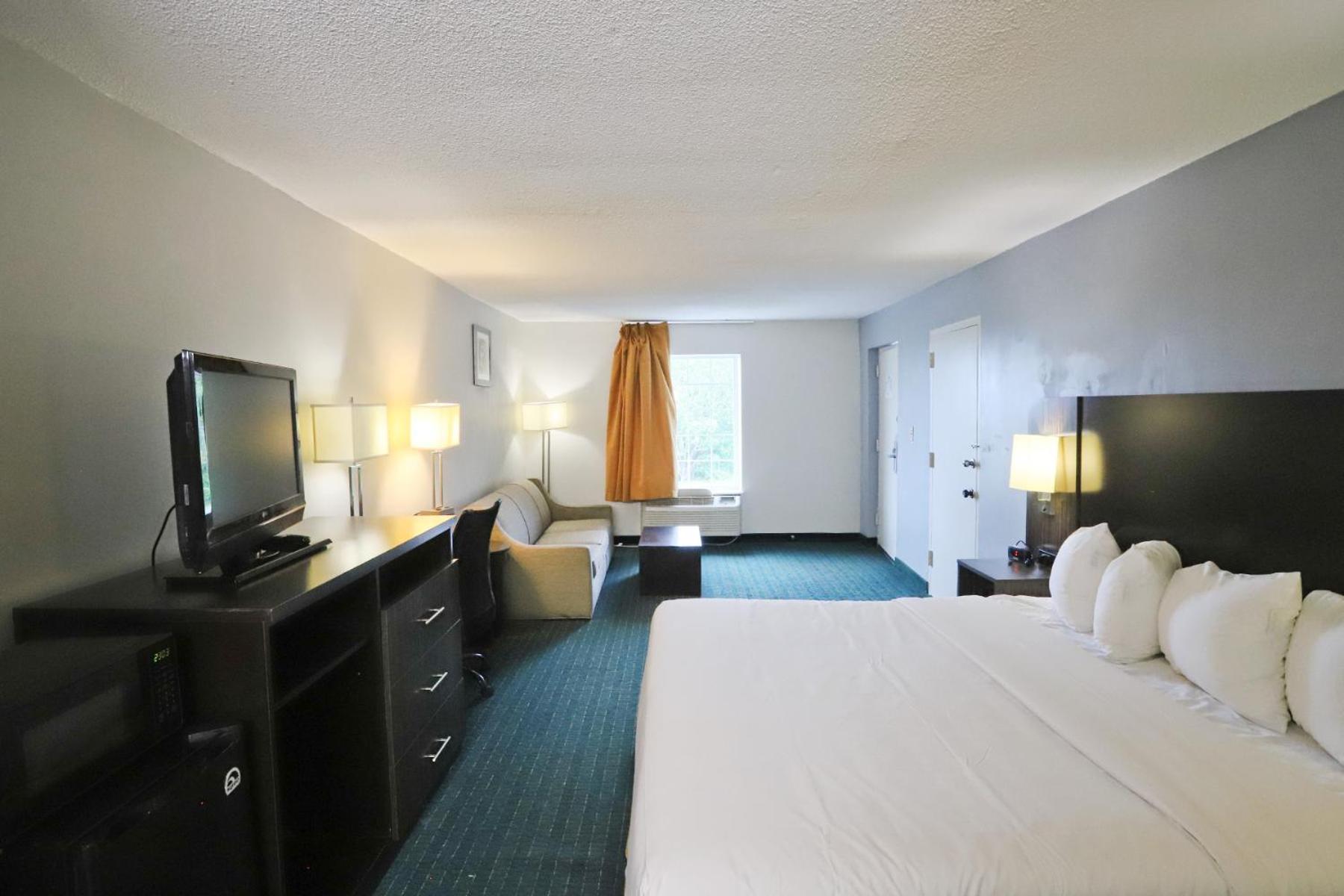 Greenville Inn & Suites Екстер'єр фото