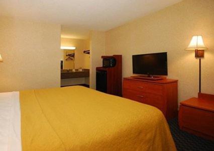 Greenville Inn & Suites Екстер'єр фото