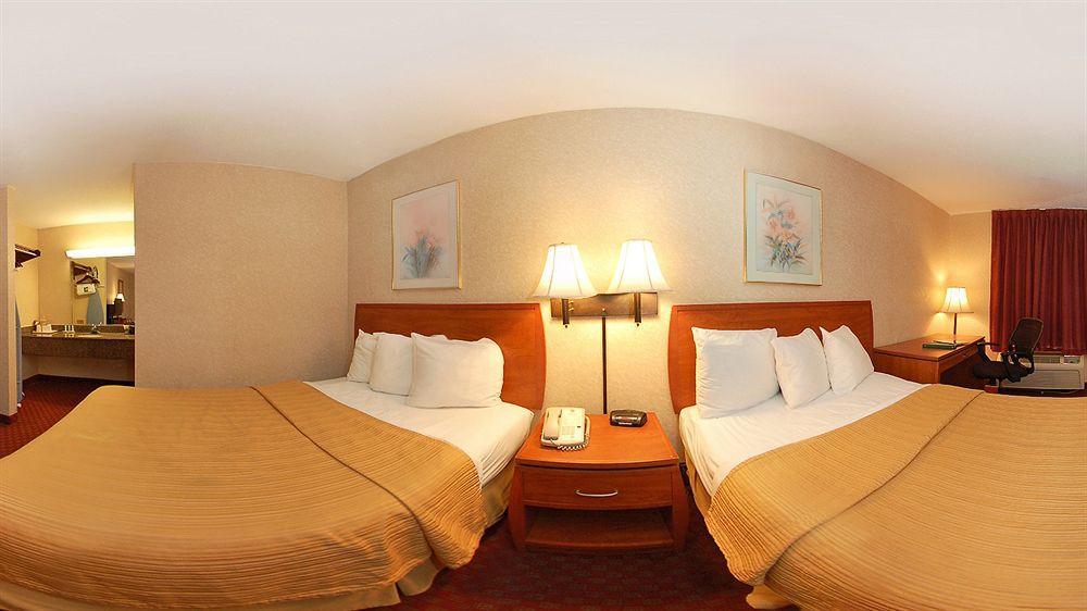 Greenville Inn & Suites Екстер'єр фото